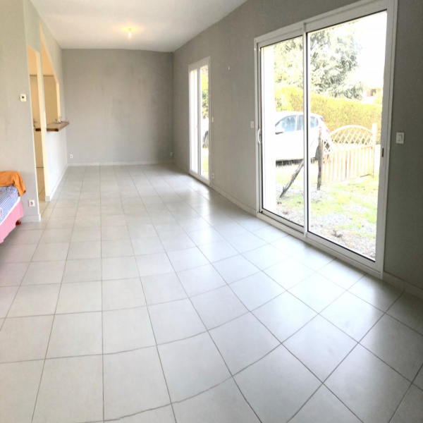 Offres de location Villa Saint-Didier-sous-Riverie 69440